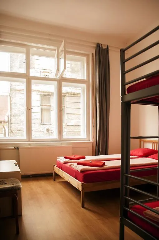 2Night Hostel Budapest Magyarország