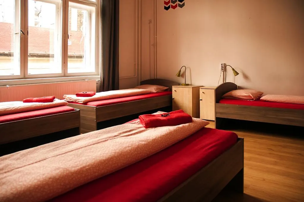 2Night Hostel Budapest 0*,